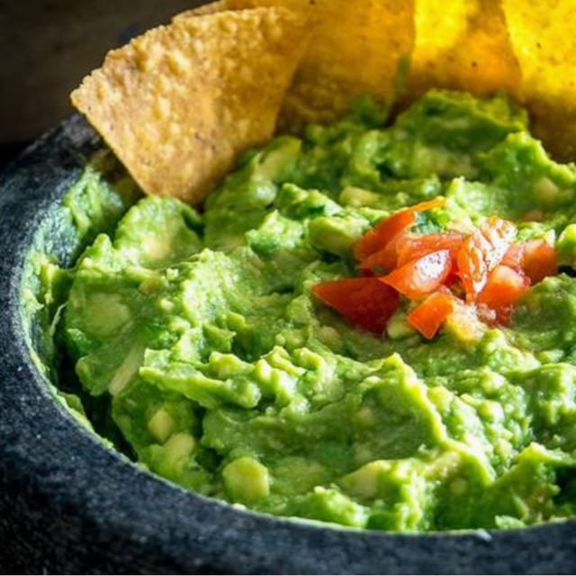 Guacamole en Molcajete.